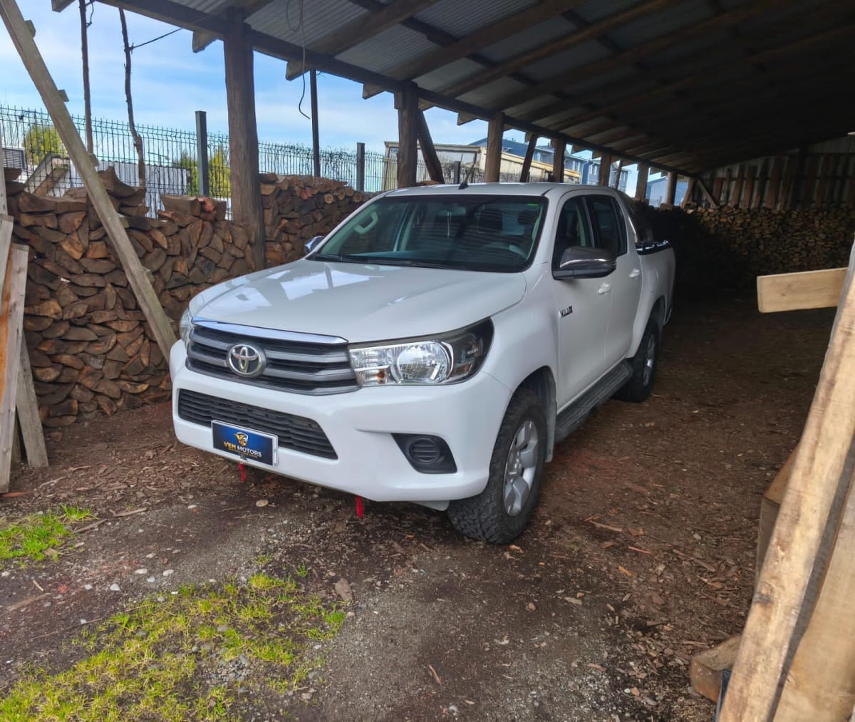 2020 Toyota Hilux Blanco - Miniatura 2