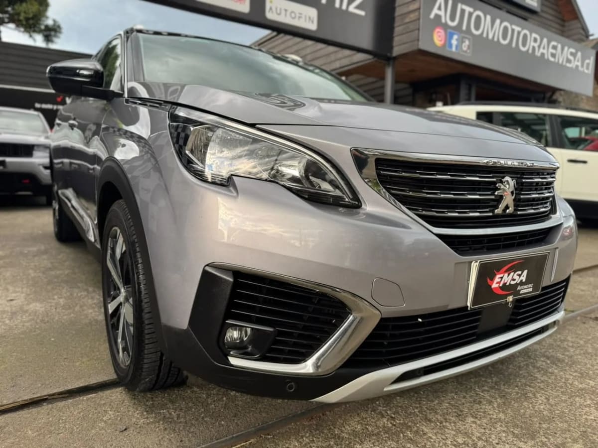 2019 Peugeot 5008 Suv Gris - Miniatura 3