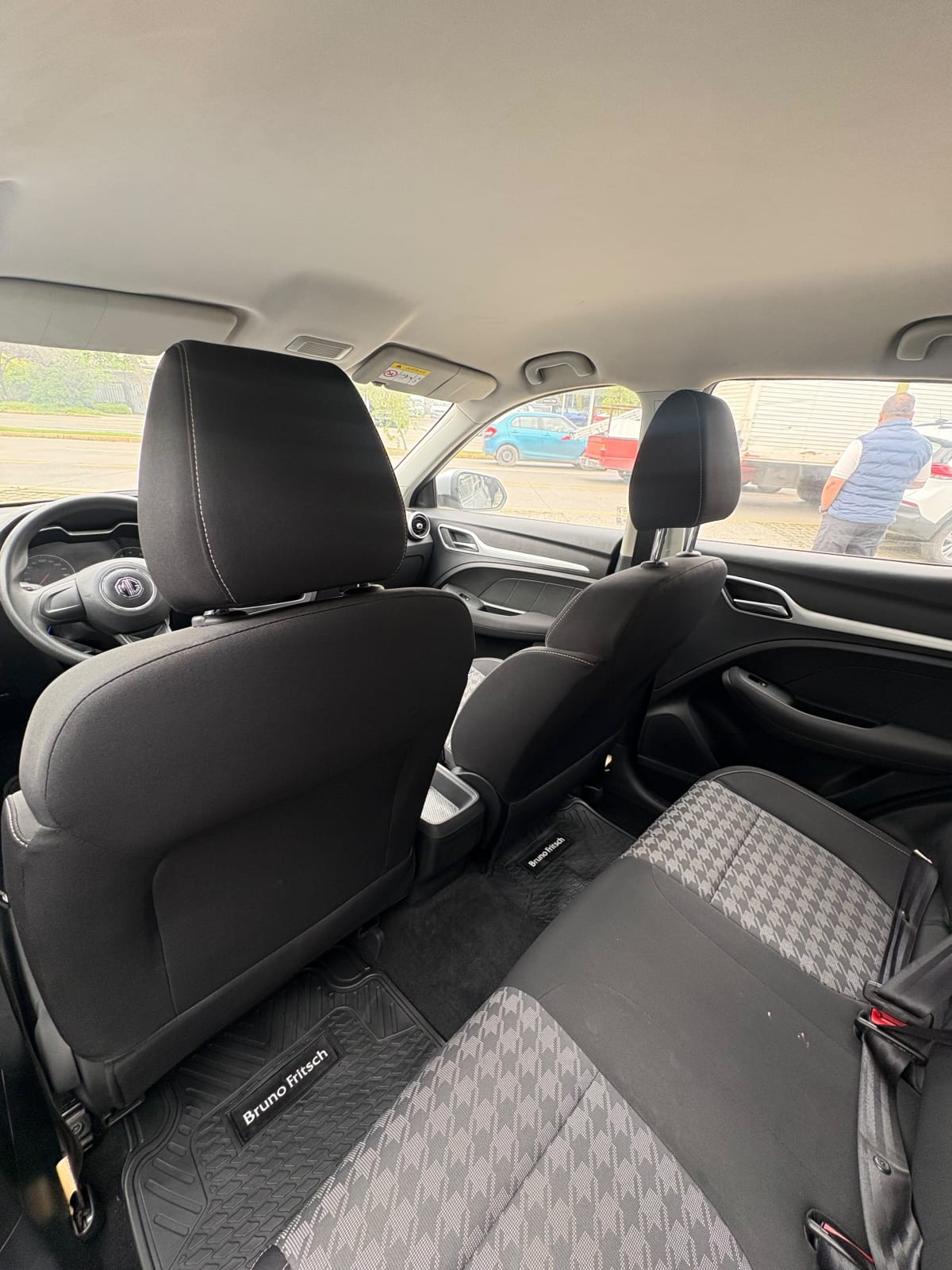 2024 MG ZS 1.5 - Miniatura 6