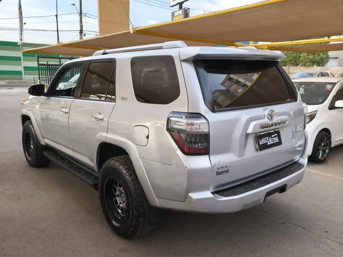 2018 Toyota 4RUNNER 4X4 4.0 AUT Plata - Miniatura 6