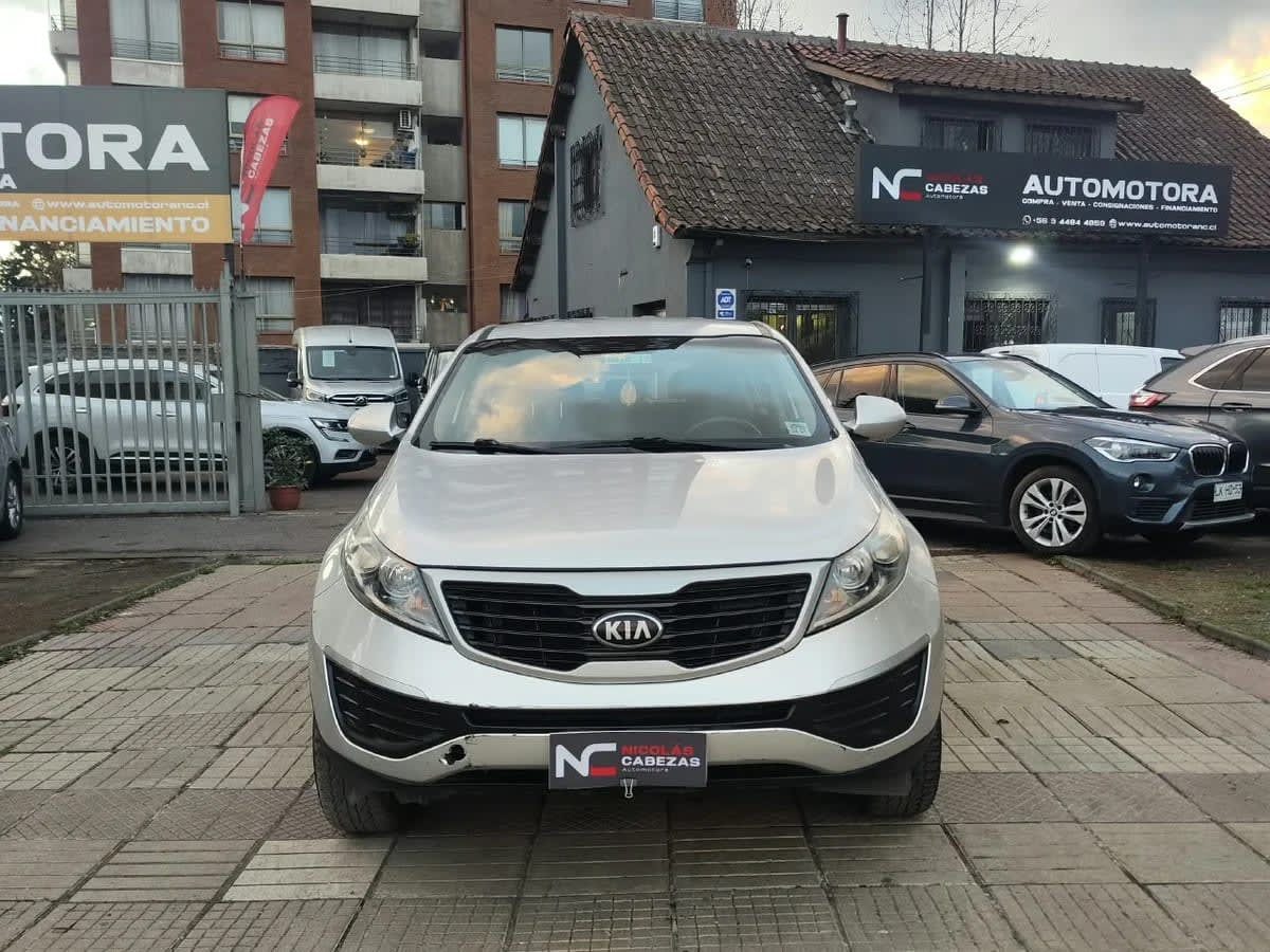 2014 KIA Sportage LX Plata - Miniatura 2