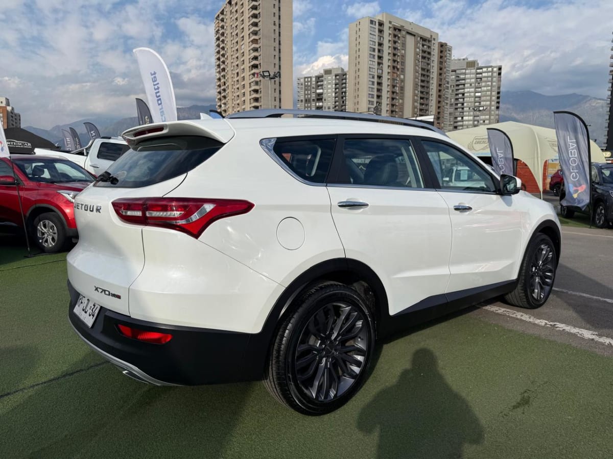 2021 Jetour X70 1.5 Blanco - Miniatura 5