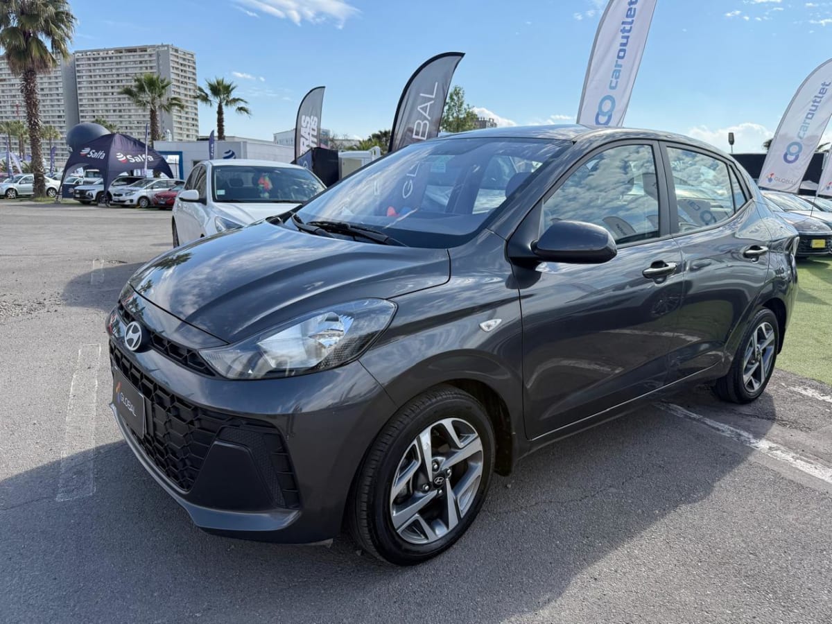 2025 Hyundai Grand I10 1.2 Gris - Imagen 1