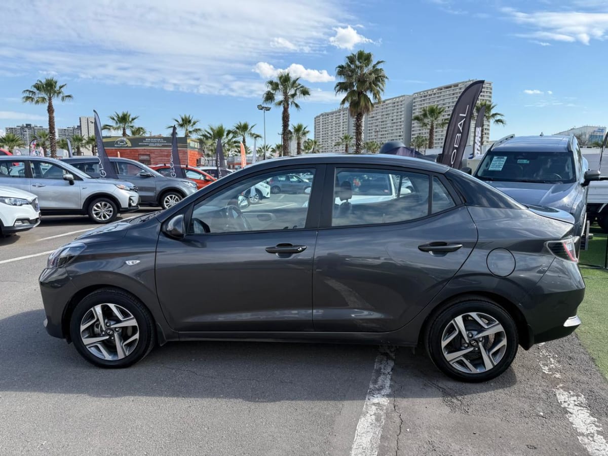 2025 Hyundai Grand I10 1.2 Gris - Miniatura 2