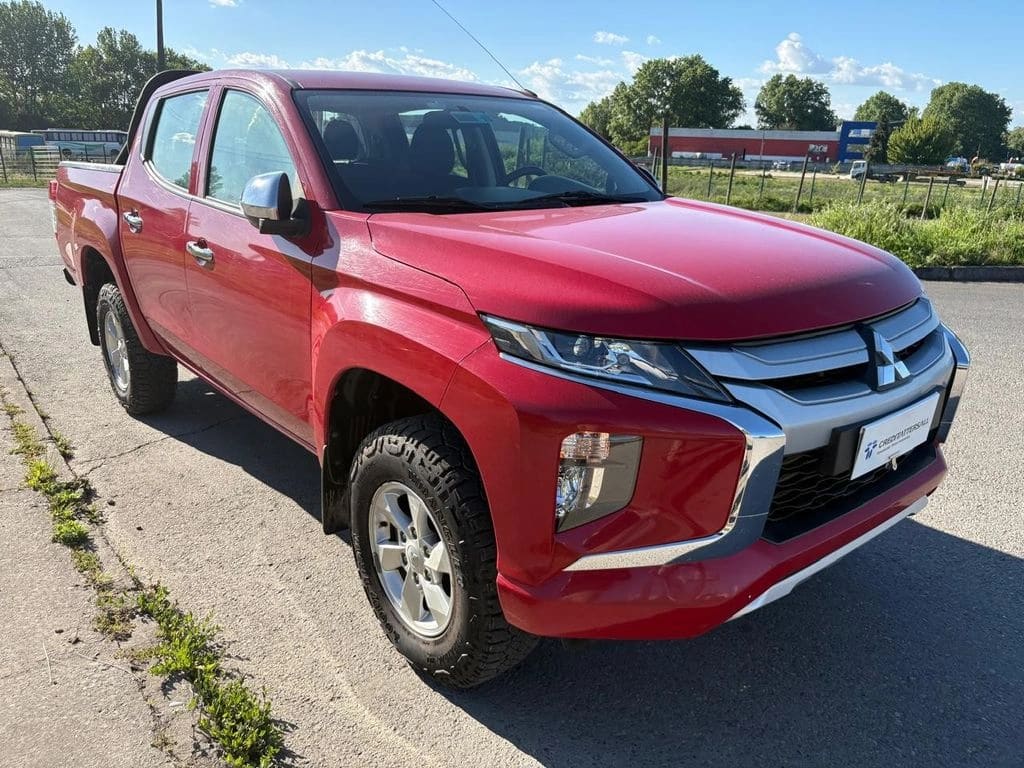 2023 Mitsubishi L200 KATANA - Miniatura 2