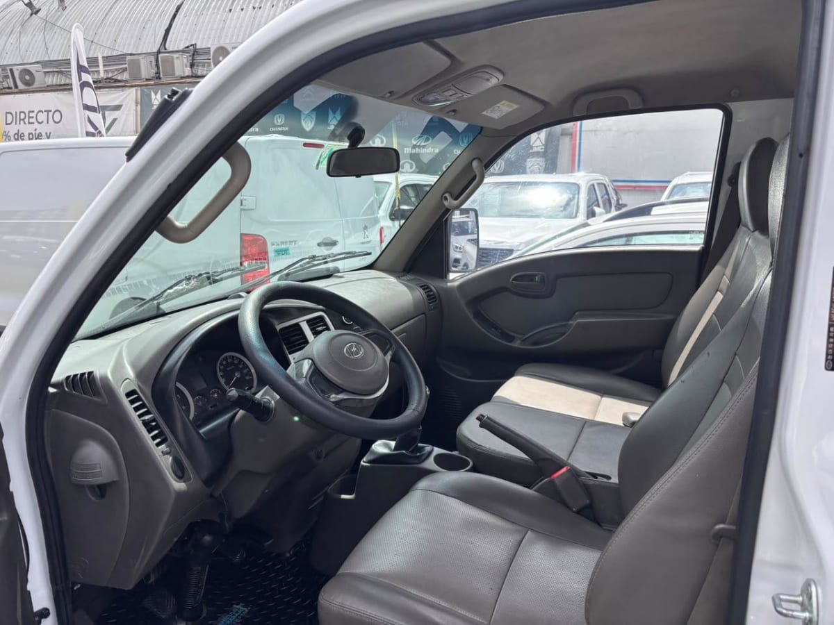 2022 Hyundai Porter Blanco - Miniatura 9