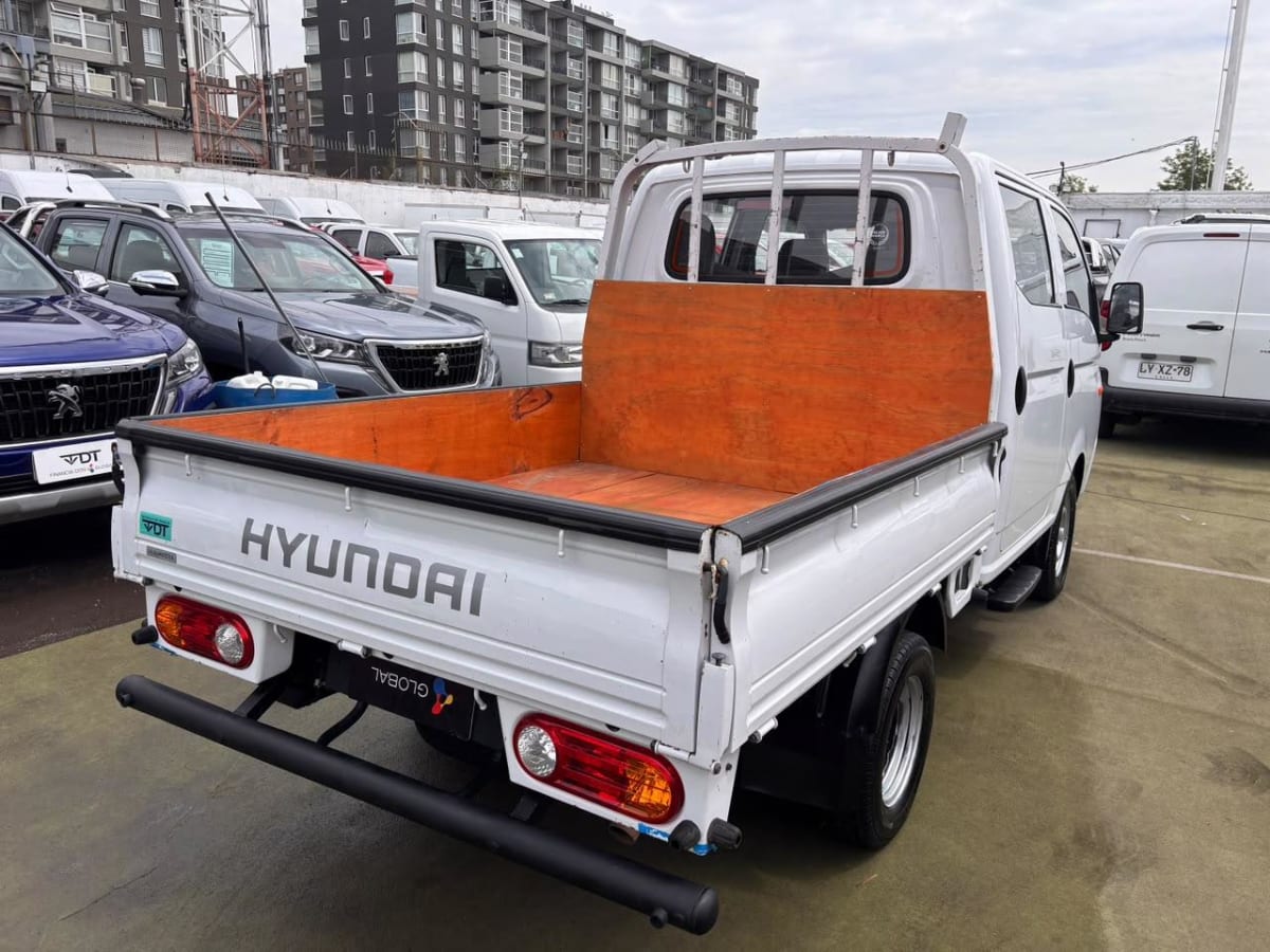2024 Hyundai Porter Blanco - Miniatura 8