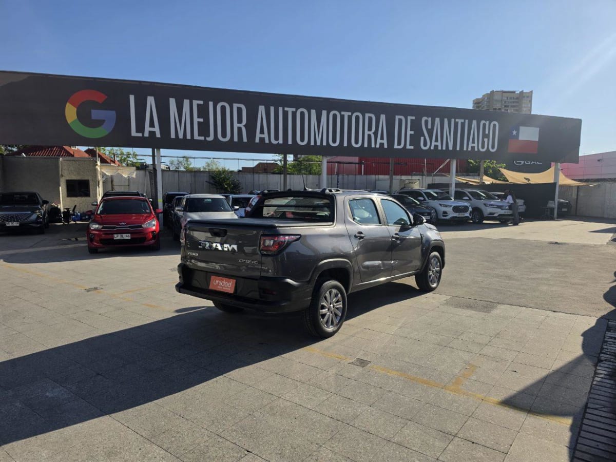 2024 Ram 700 BIGHORN - Miniatura 5