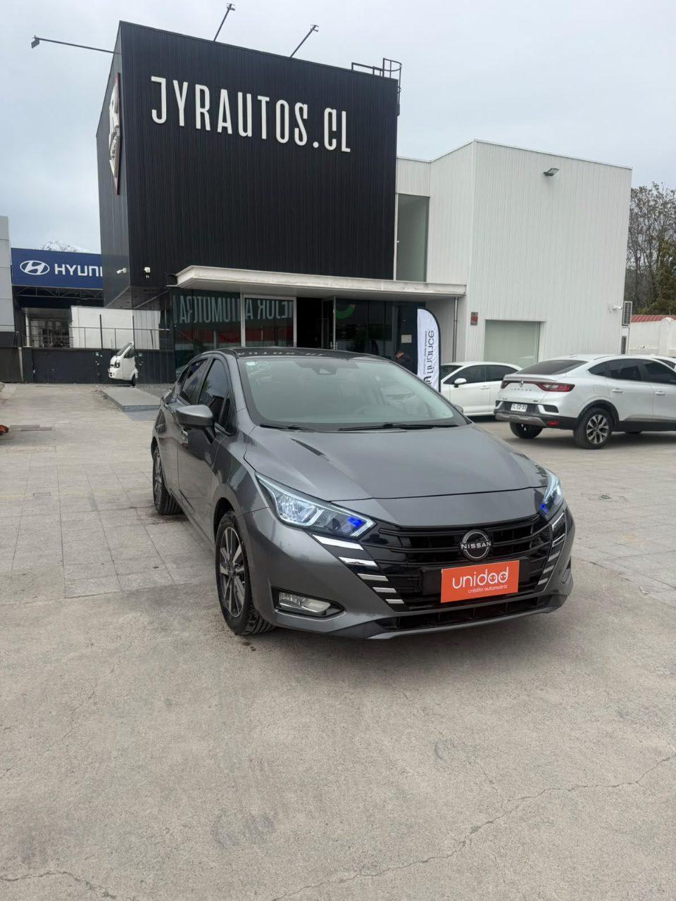 2023 Nissan VERSA 1.6 - Imagen 1