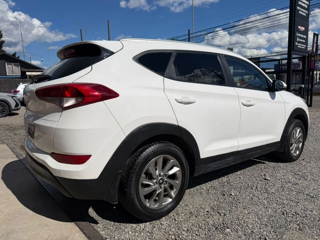 2017 Hyundai TUCSON 2.0 - Miniatura 4