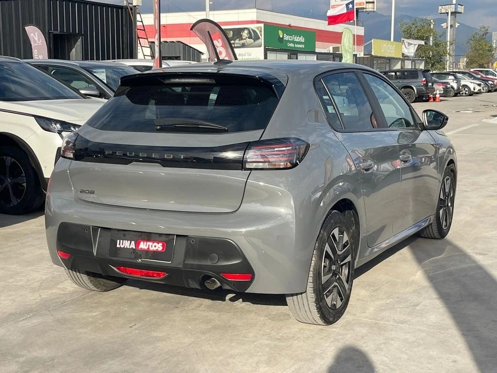 2025 Peugeot NEW 208 PURETECH - Miniatura 6