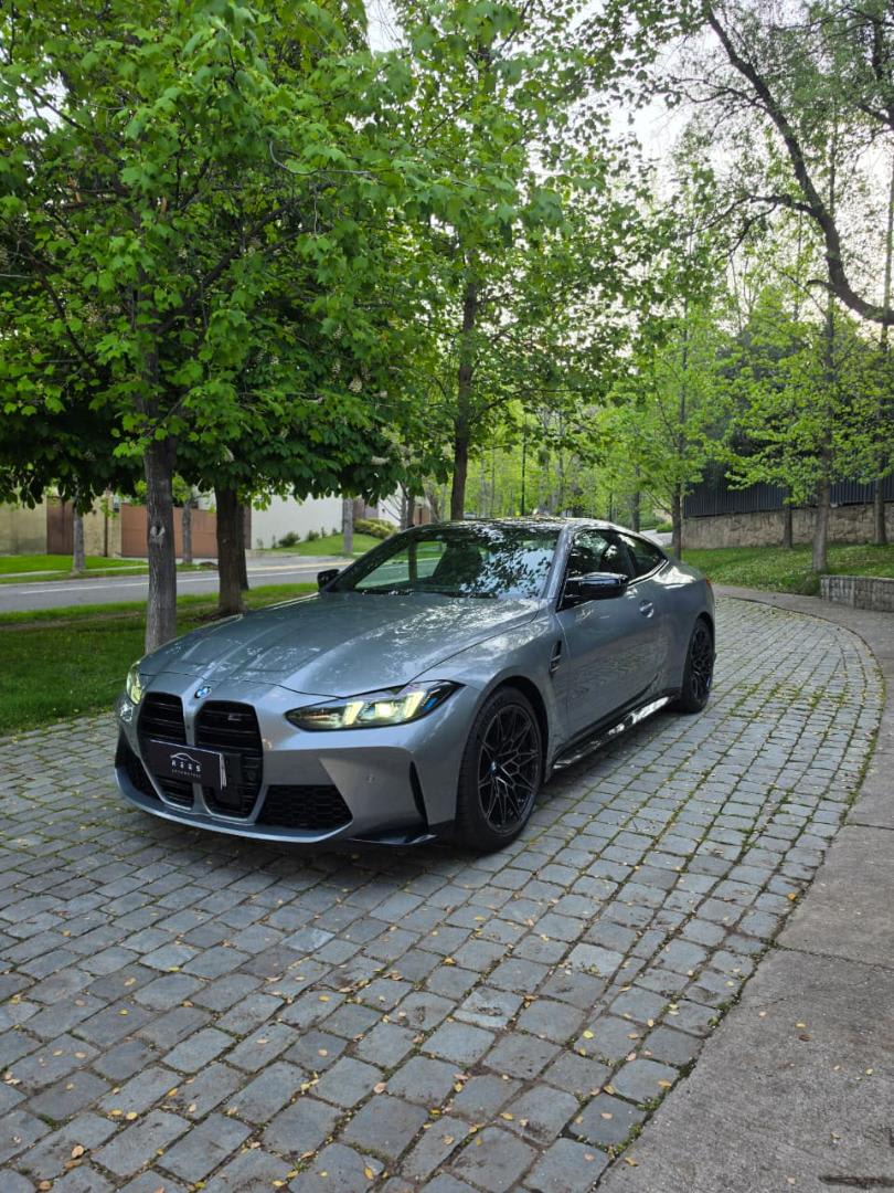 2026 BMW M4 COMPETITION Gris - Miniatura 2