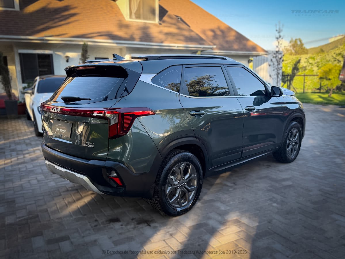 2025 KIA Seltos EX Verde - Miniatura 4