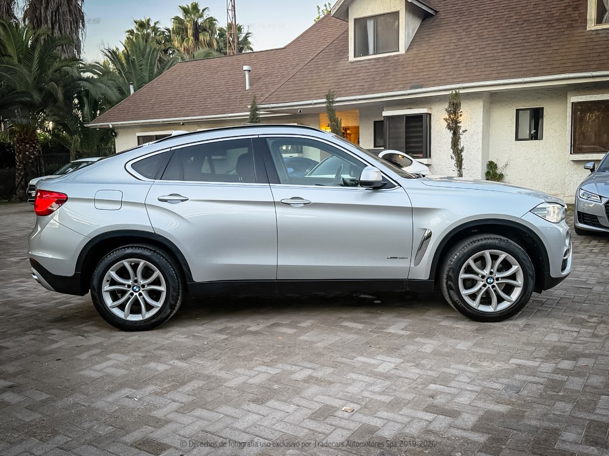 2019 BMW X6 xDrive35i Plata - Miniatura 2