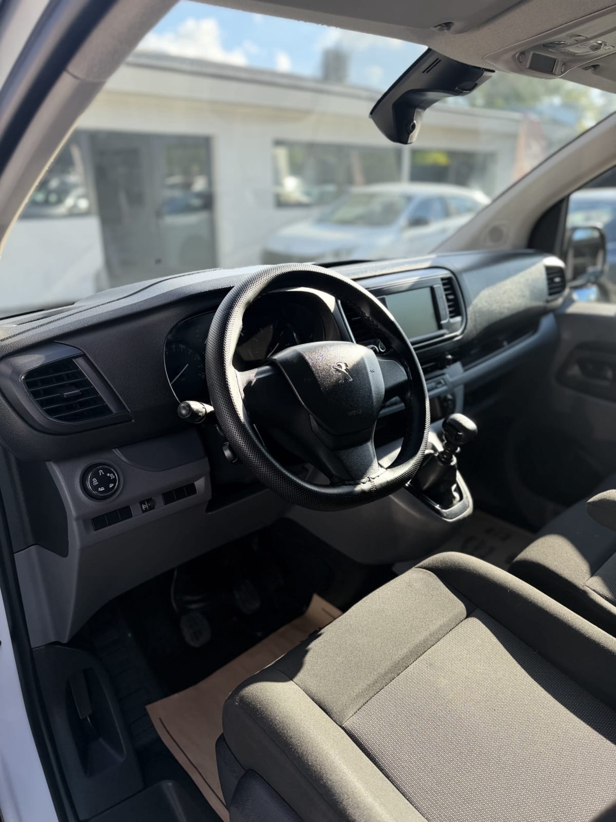 2023 Peugeot Expert 2.0 - Miniatura 8