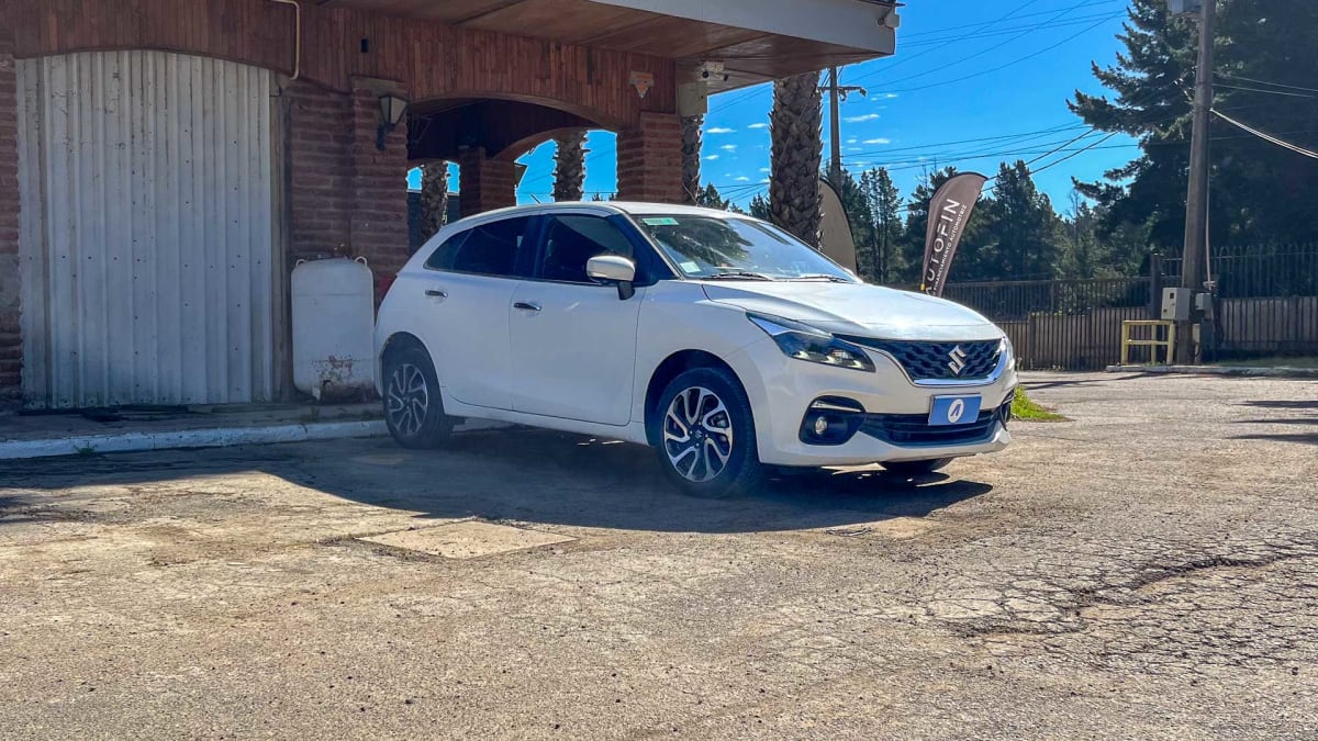 2024 Suzuki Baleno GLX Blanco - Miniatura 5