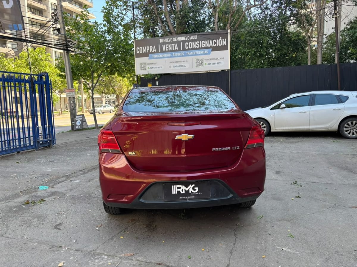 2017 Chevrolet PRISMA LTZ - Miniatura 4