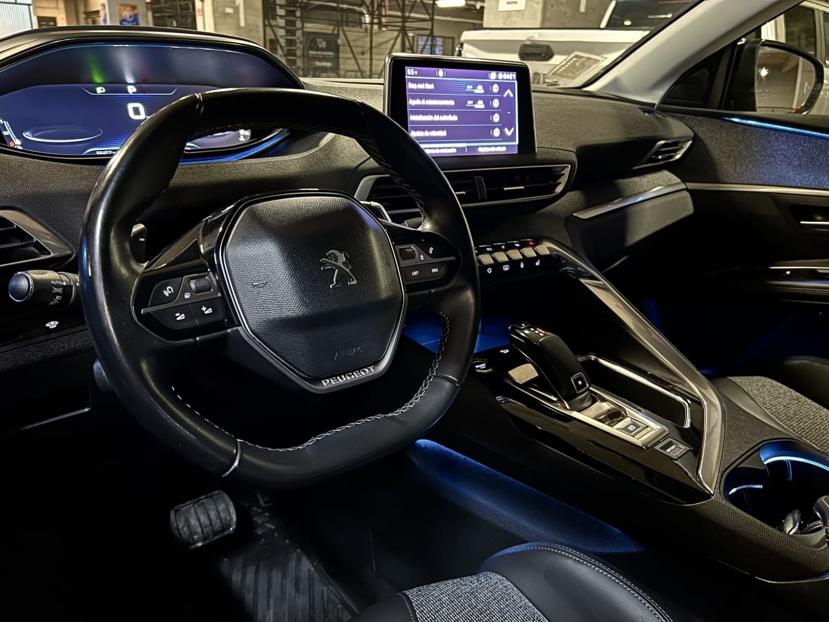 2019 Peugeot 5008 - Miniatura 10