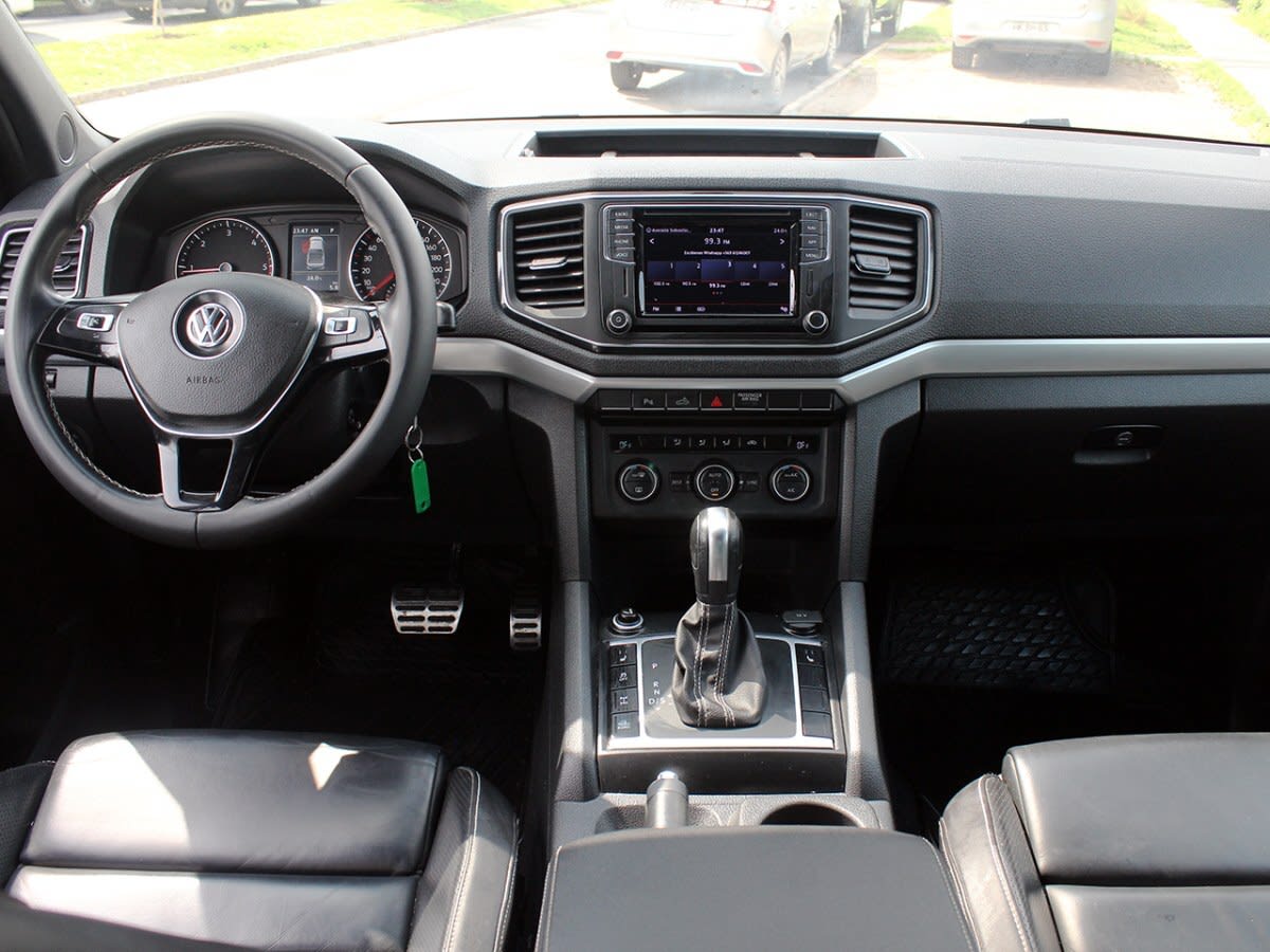 2023 Volkswagen AMAROK 3.0 Gris - Miniatura 10