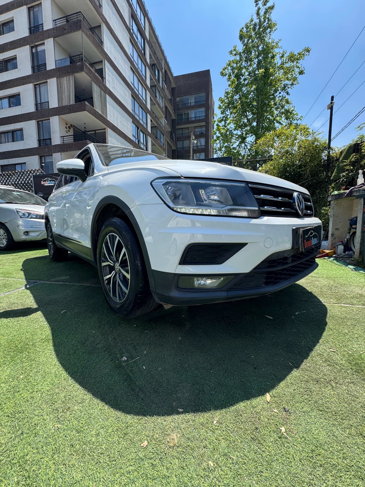2019 Volkswagen Tiguan TURBO - Miniatura 2