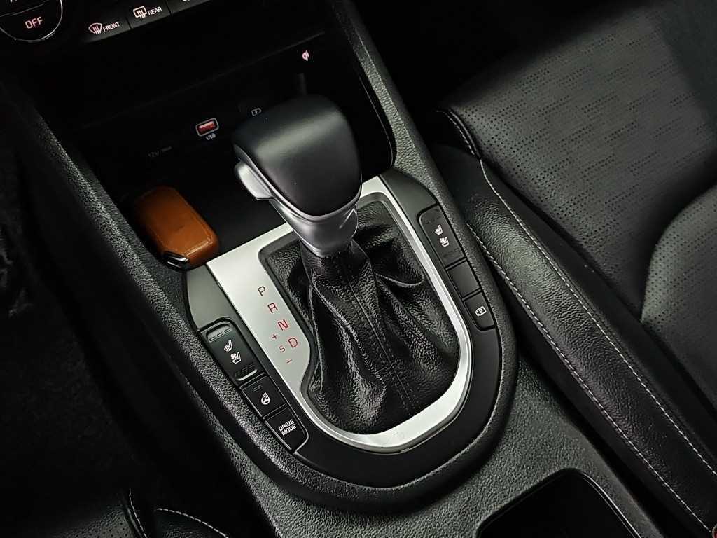 2022 Kia K3 2nd Blanco - Miniatura 8
