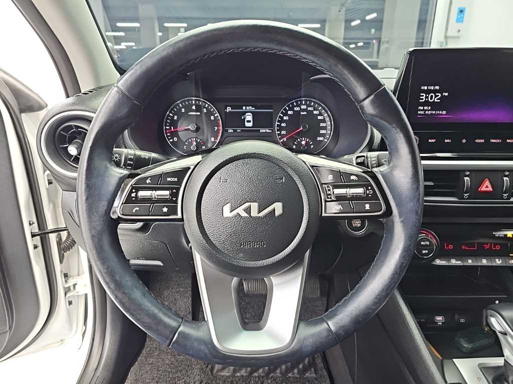 2022 Kia K3 2nd Blanco - Miniatura 9