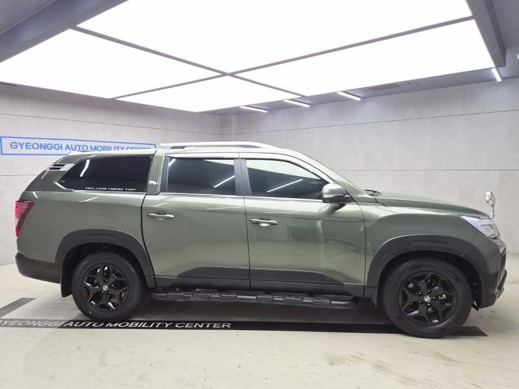 2023 SsangYong Rexton Sports Verde - Miniatura 2