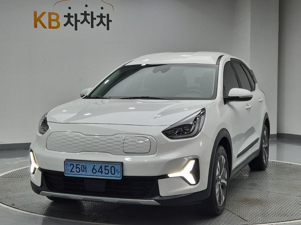 2023 KIA Niro Diesel Blanco - Imagen 1