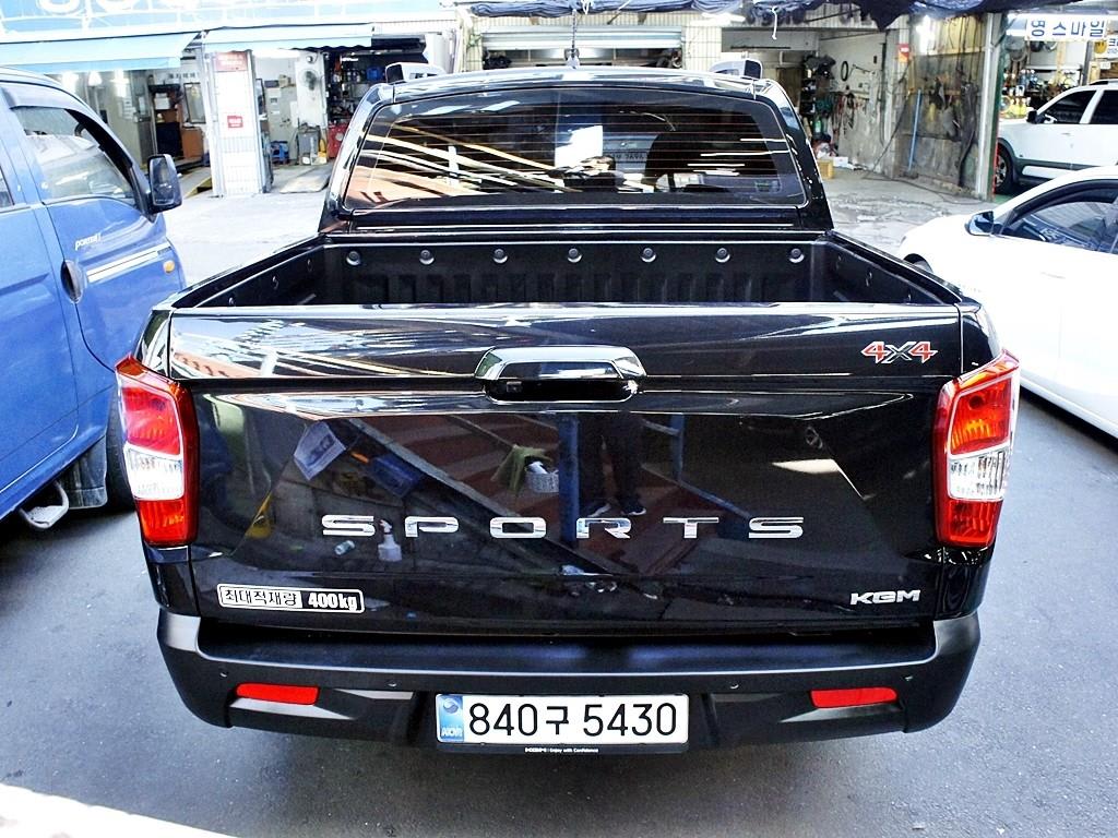 2025 SsangYong Musso Sports Negro - Miniatura 3