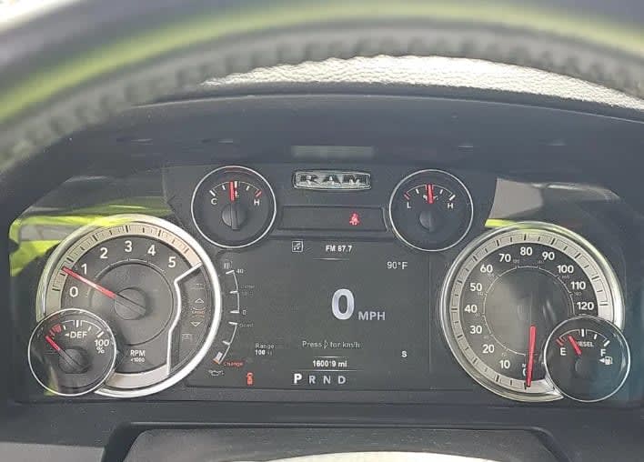 2018 Ram 1500 Laramie Negro - Miniatura 8