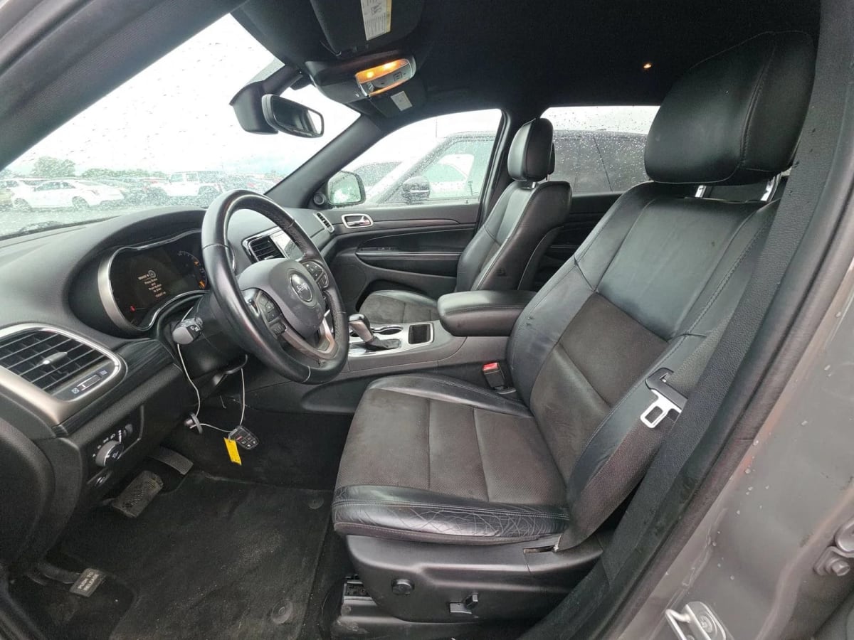 2020 Jeep Grand Cherokee Altitude Gris - Miniatura 5