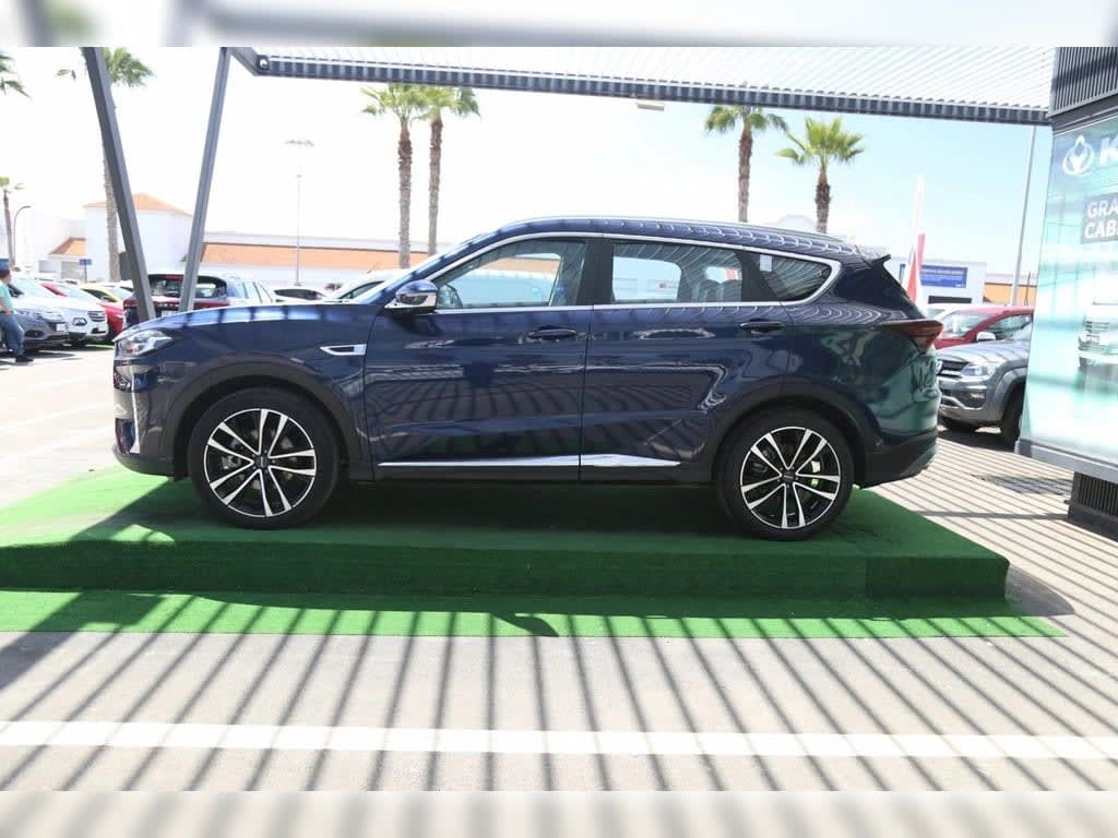 2024 Jetour X70 PLUS 1.5 - Miniatura 10