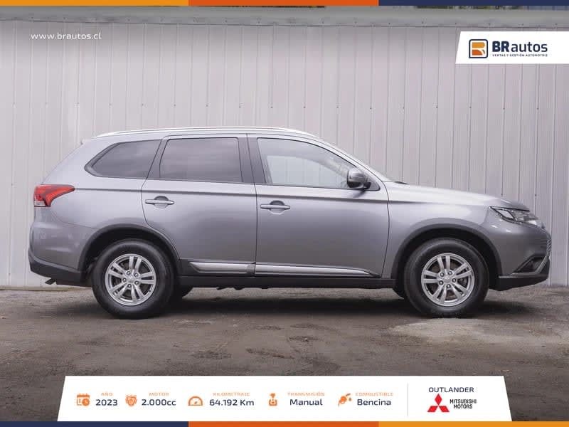 2023 Mitsubishi OUTLANDER 2.0 - Miniatura 4