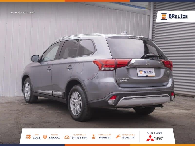 2023 Mitsubishi OUTLANDER 2.0 - Miniatura 8