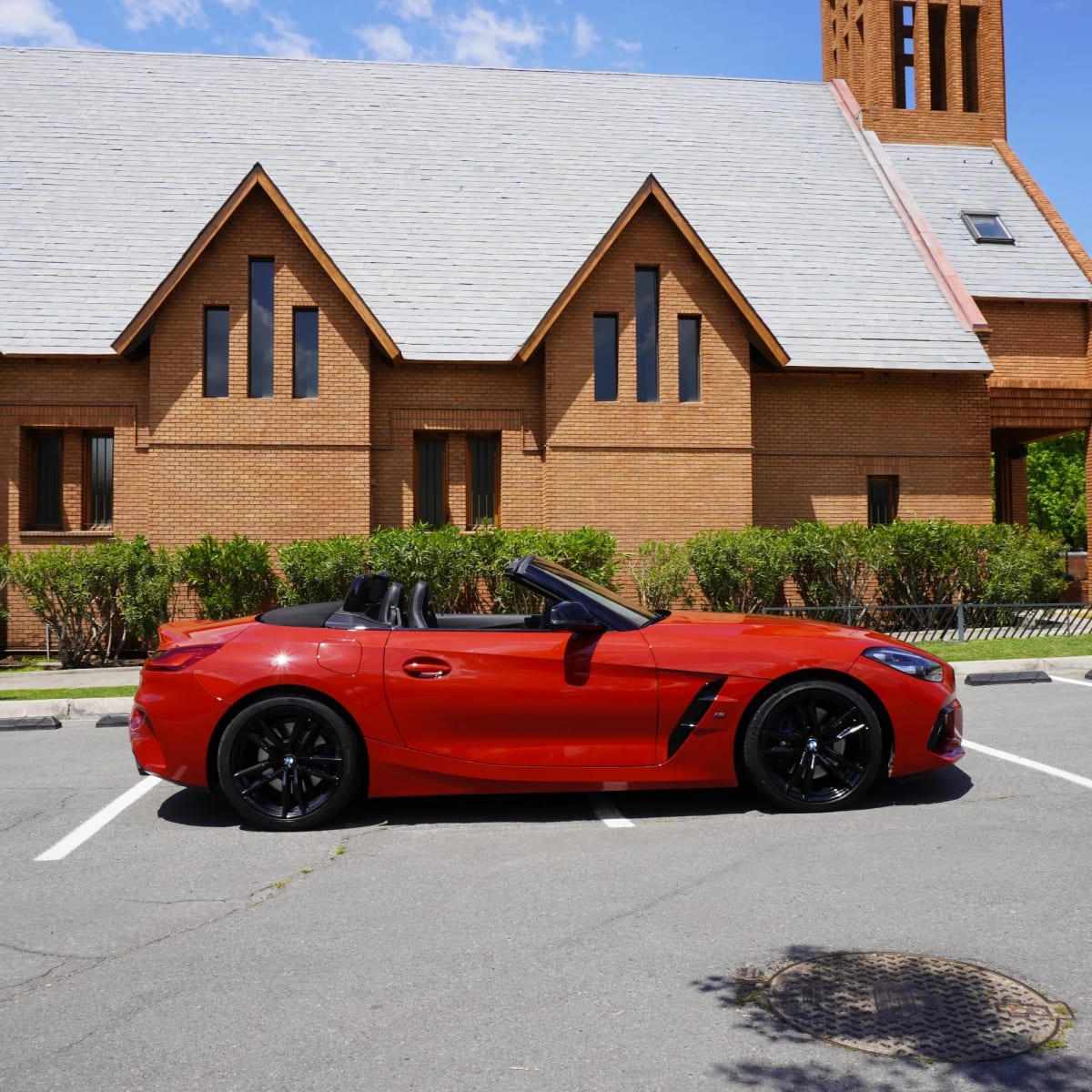 2021 BMW Z4 Convertible 40 Rojo - Miniatura 4