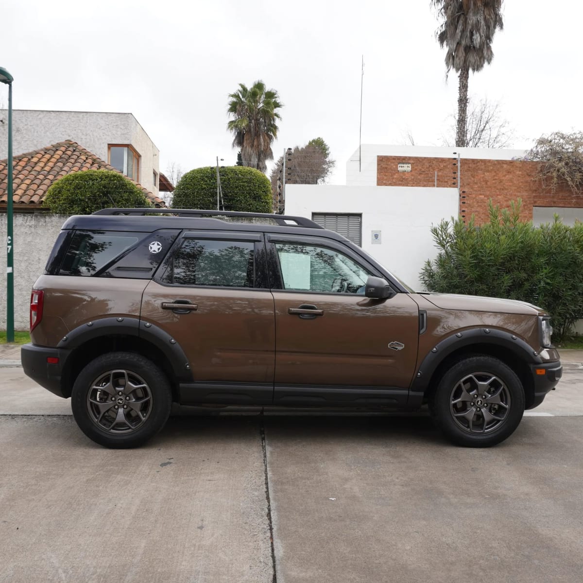 2023 Ford Bronco Wildtrack Café - Miniatura 4
