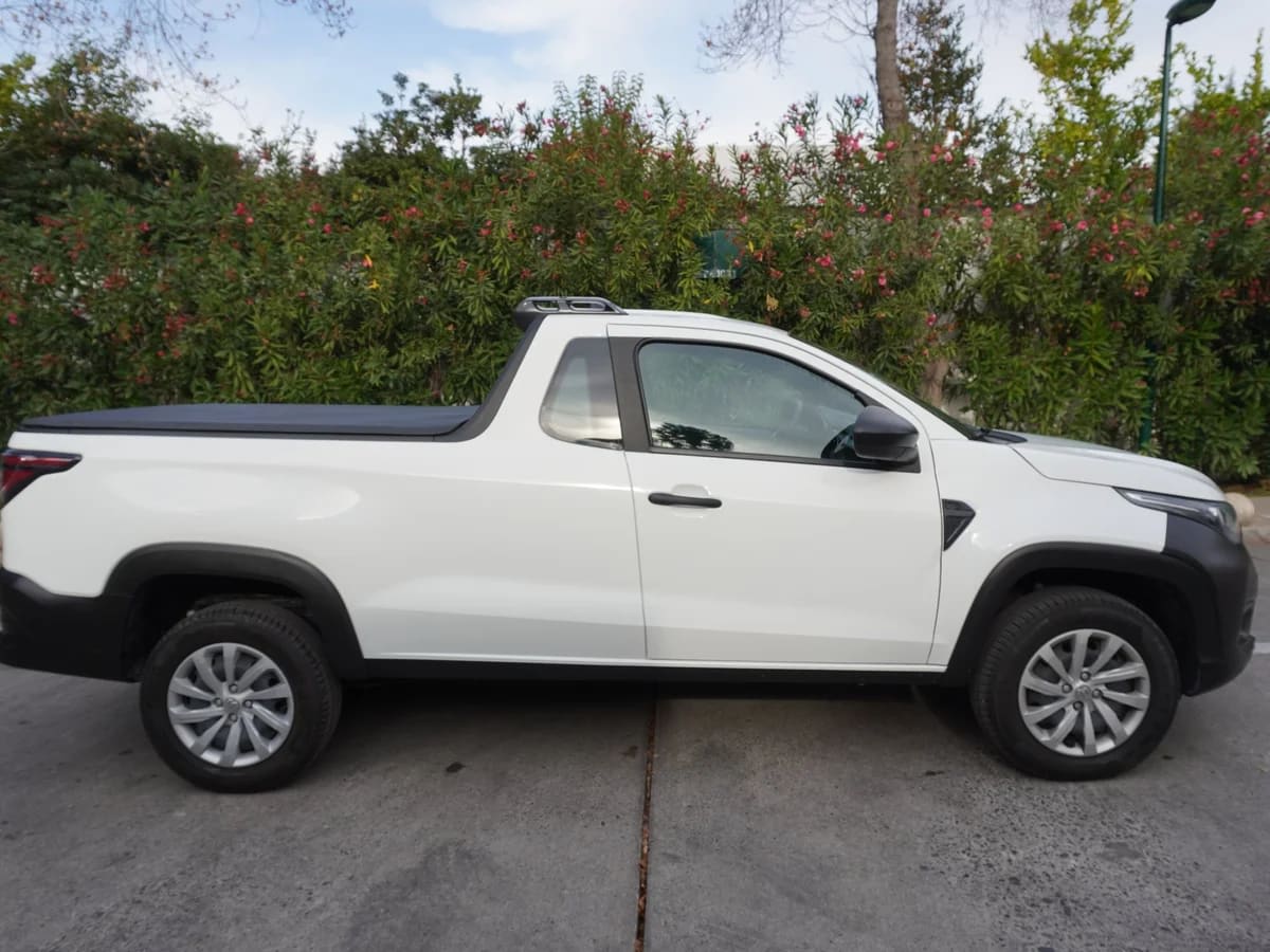 2025 Ram 700 SLT Blanco - Miniatura 4