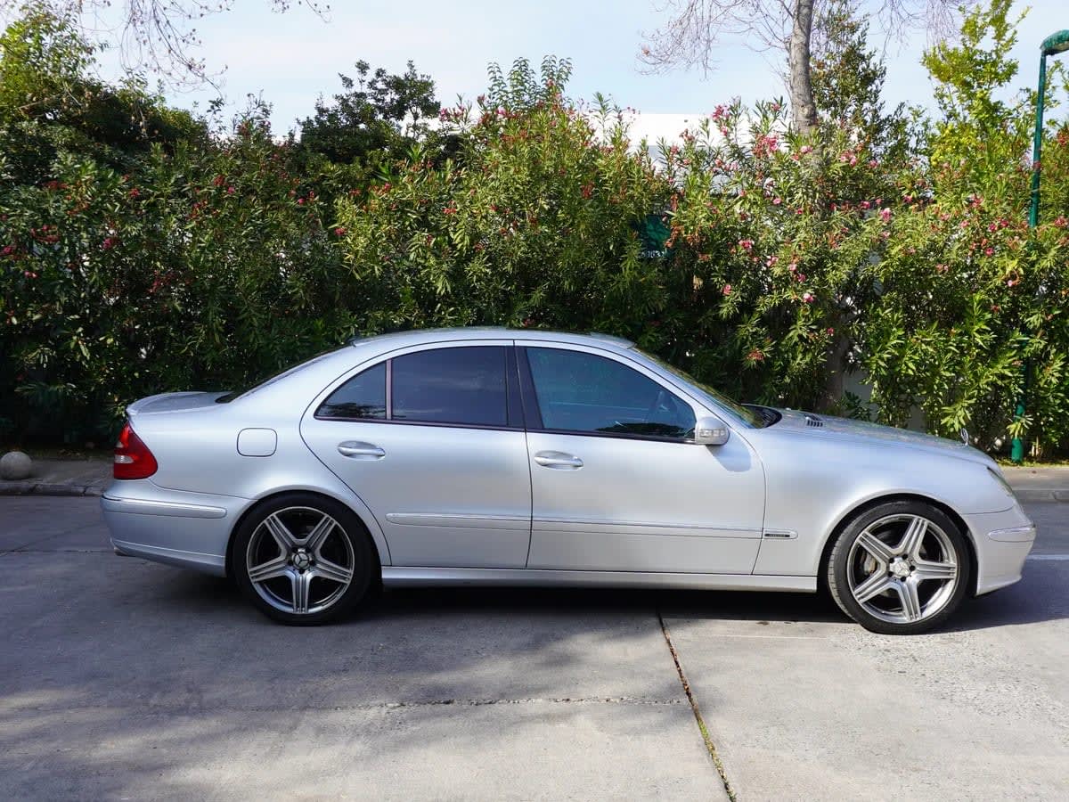 2006 Mercedes-Benz E 350 Elegance Plata - Miniatura 4