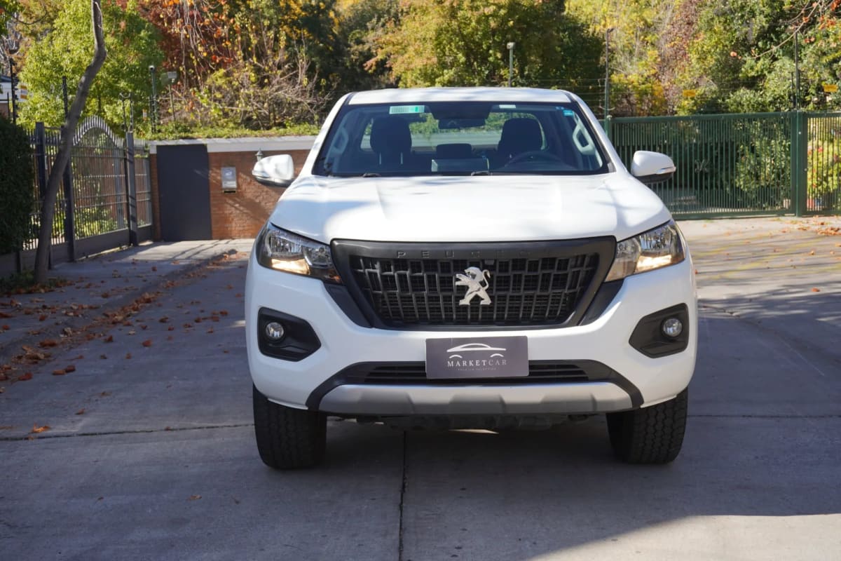 2024 Peugeot Landtrek 2,2 Blanco - Miniatura 2