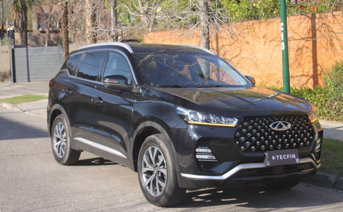 2021 Chery Tiggo 7 GLX Negro - Miniatura 5