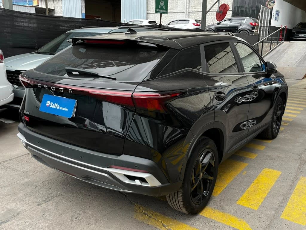 2026 Omoda C5 1.5 Negro - Miniatura 5