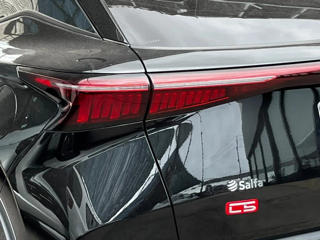 2026 Omoda C5 1.5 Negro - Miniatura 10