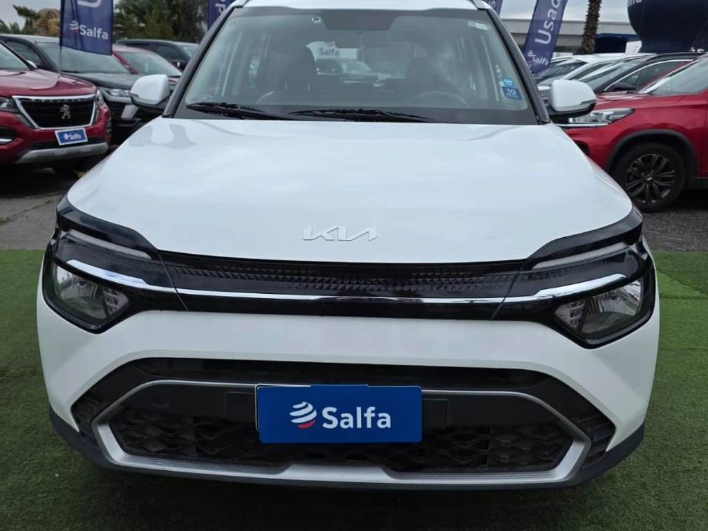 2022 Kia Carens EX Blanco - Miniatura 2
