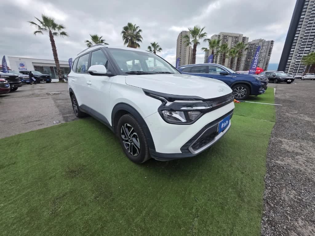 2022 Kia Carens EX Blanco - Miniatura 3