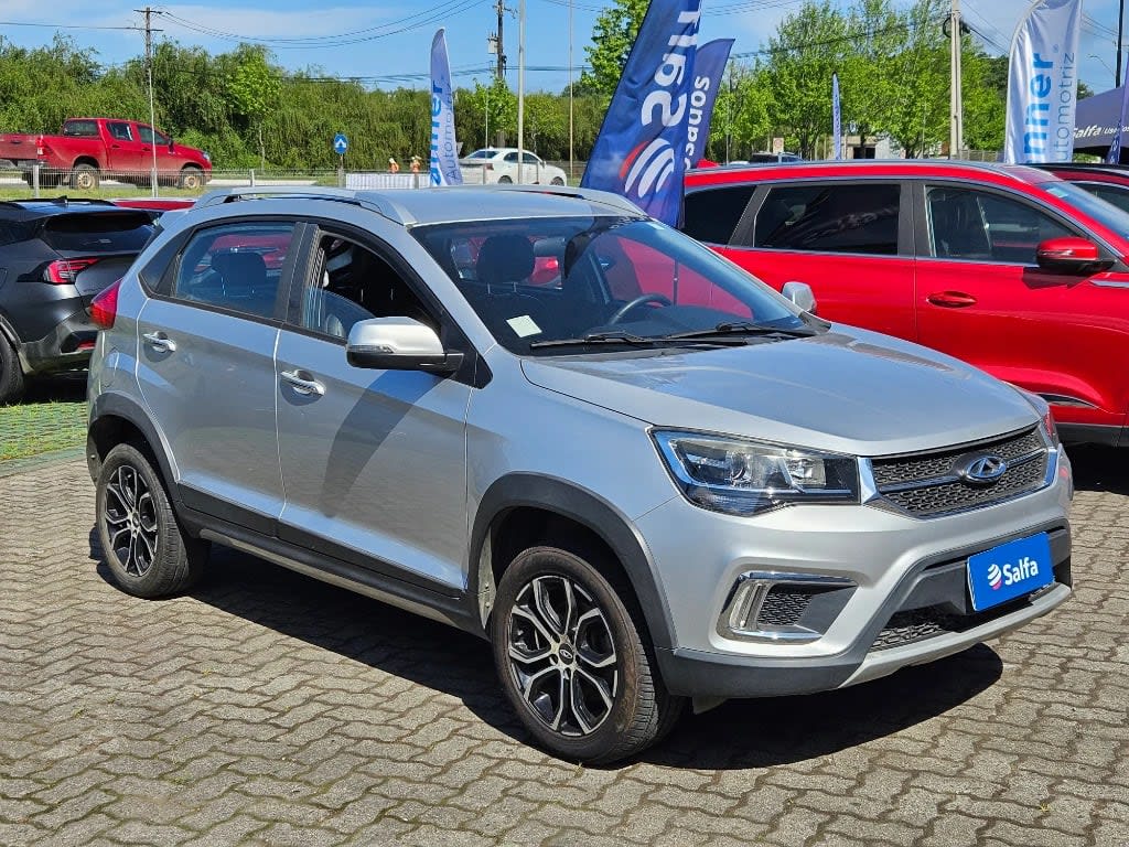 2021 Chery Tiggo 2 1.5 Gris - Miniatura 3