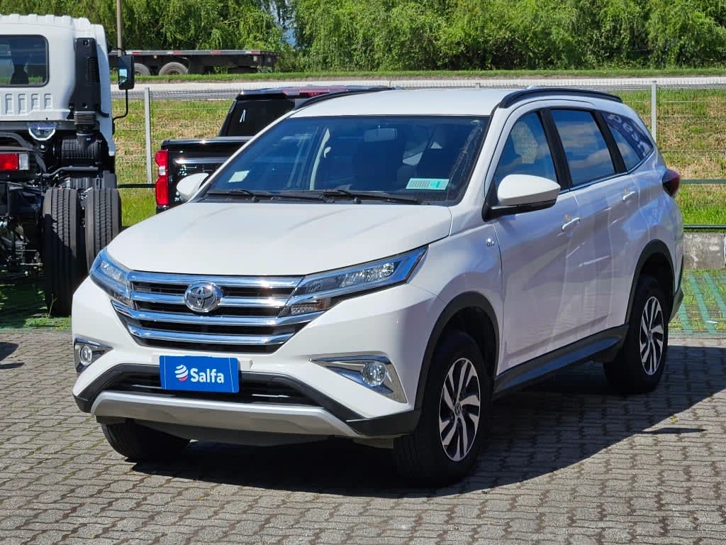 2023 Toyota Rush 1.5 Blanco - Imagen 1