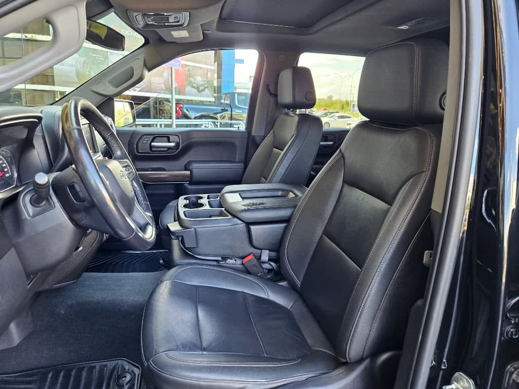 2022 Chevrolet Silverado 5.3 Negro - Miniatura 10