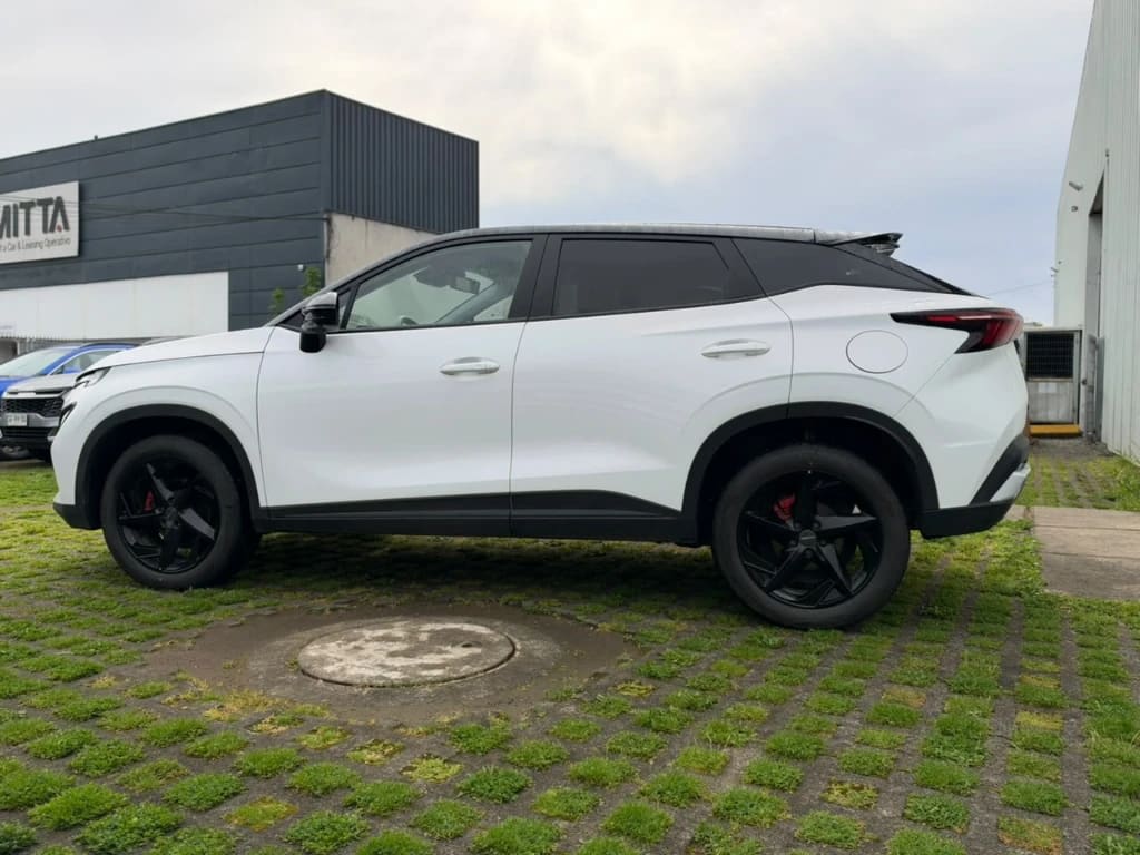 2025 Omoda C5 1.5 Blanco - Miniatura 8