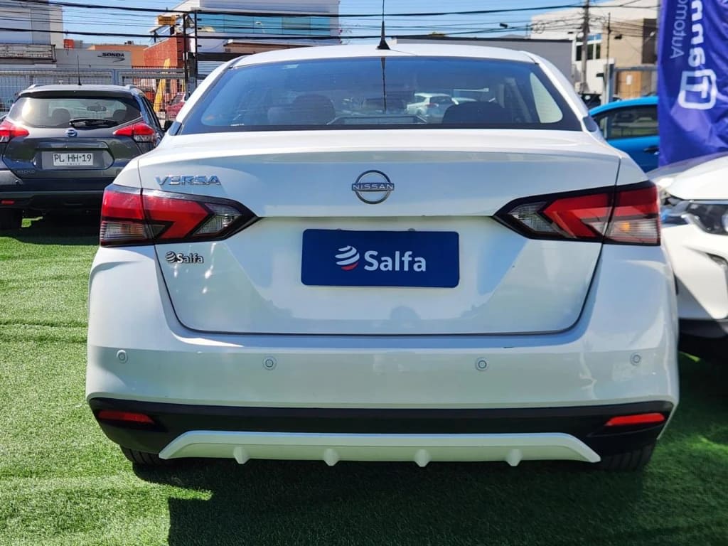 2025 Nissan Versa 1.6 Blanco - Miniatura 6