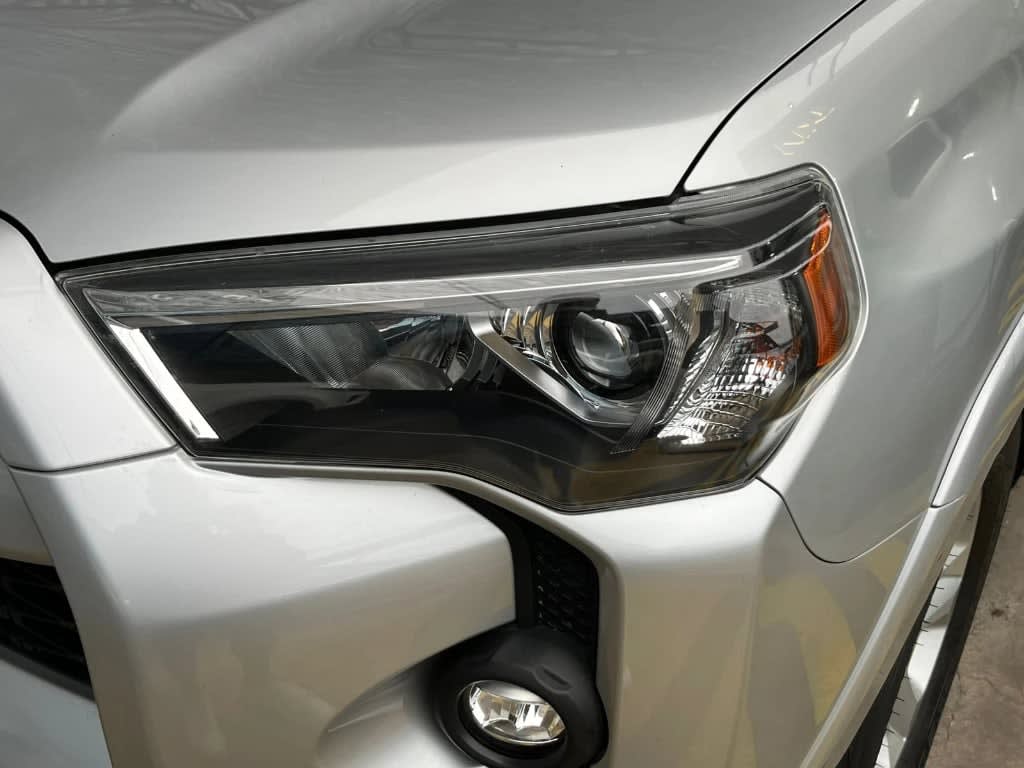 2023 Toyota 4runner  4.0 Plata - Miniatura 9